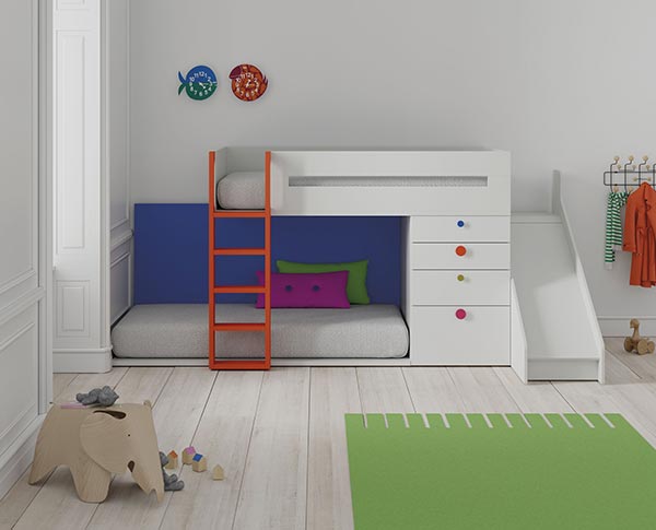 Dormitorio infantil con una Litera tren con cama nido