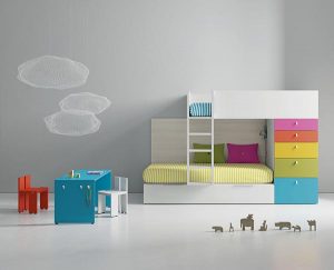 Dormitorio infantil con espacio luminoso y vital